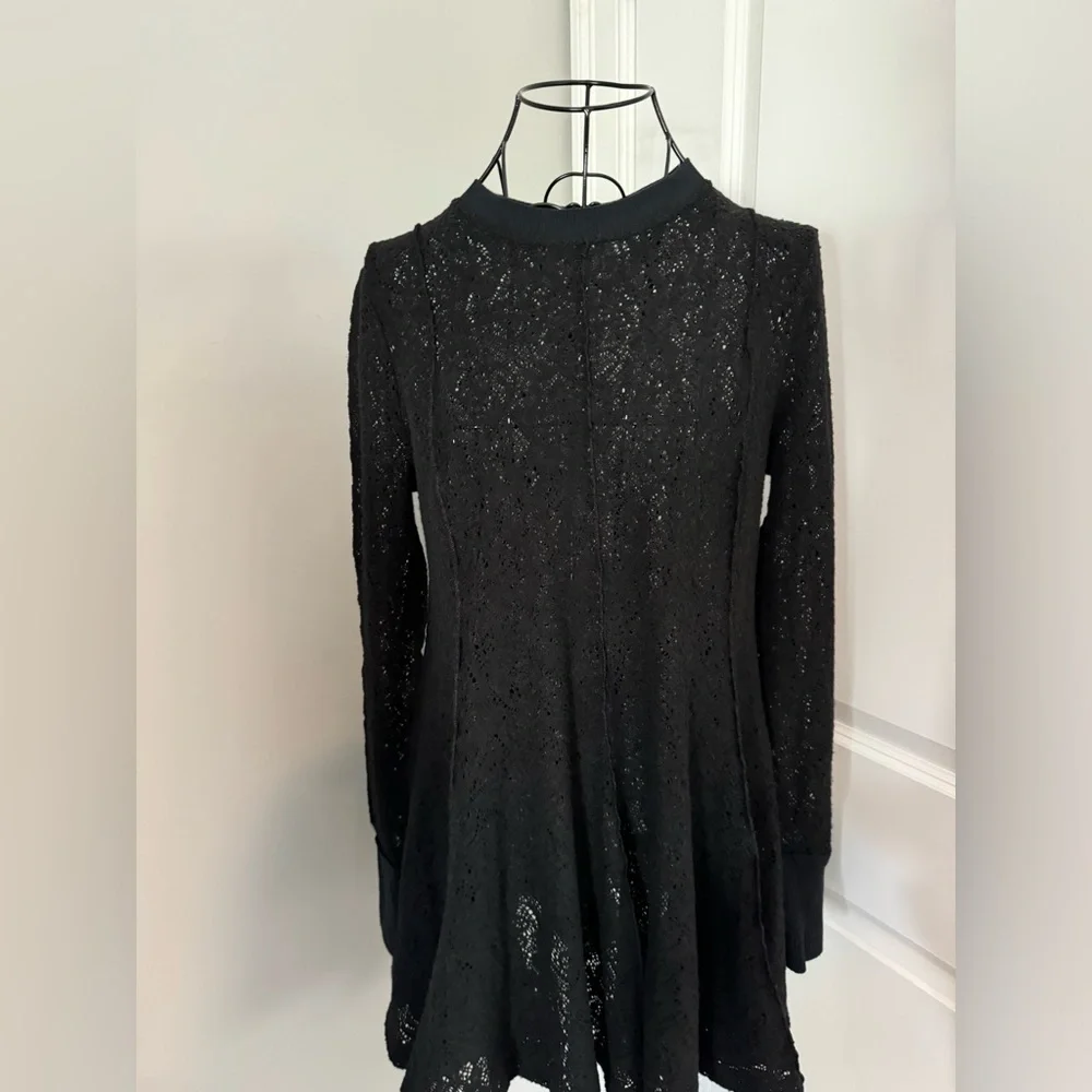 Free People Coffee in the Morning Tunic Top Size XS in Black
